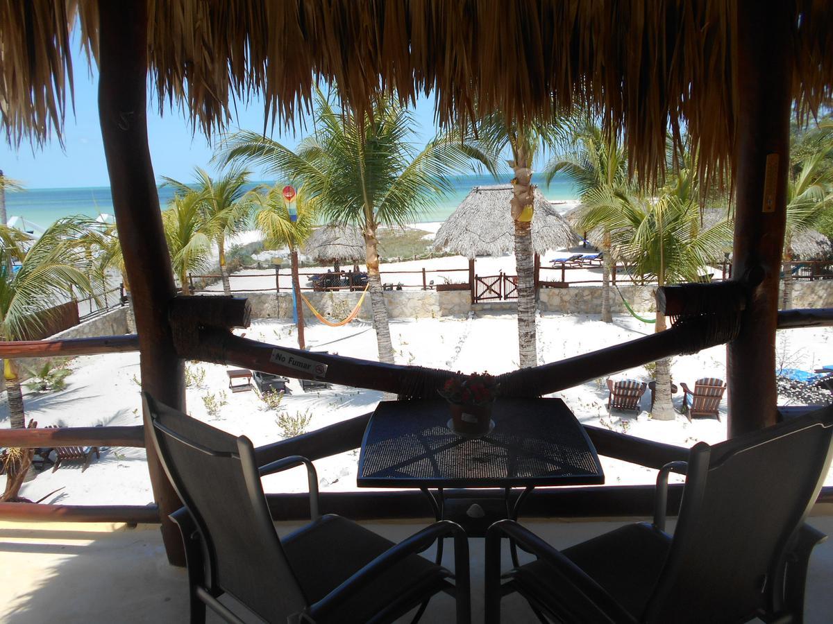 Beach Guesthouse Holbox Apartments & Suites Екстер'єр фото