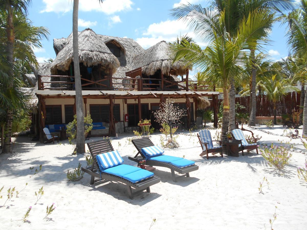Beach Guesthouse Holbox Apartments & Suites Екстер'єр фото