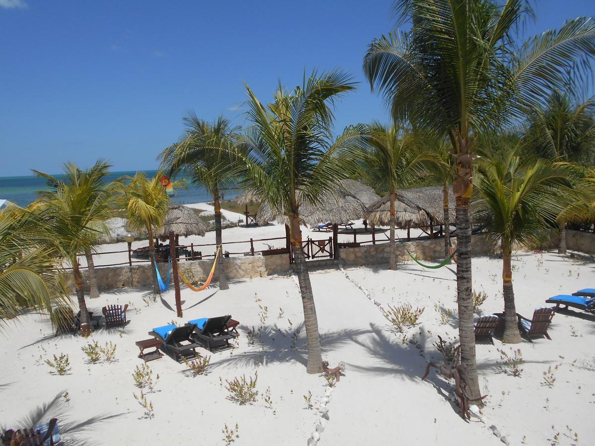 Beach Guesthouse Holbox Apartments & Suites Екстер'єр фото