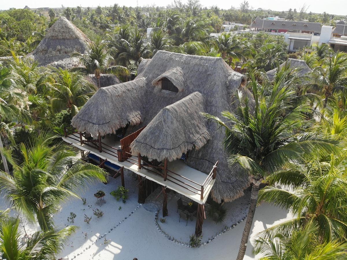 Beach Guesthouse Holbox Apartments & Suites Екстер'єр фото